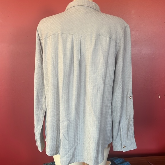 New grace & love button down light gray blouse - Picture 9 of 16